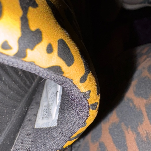 Nike Black and Leopard Print Slides - Picture 3 of 3